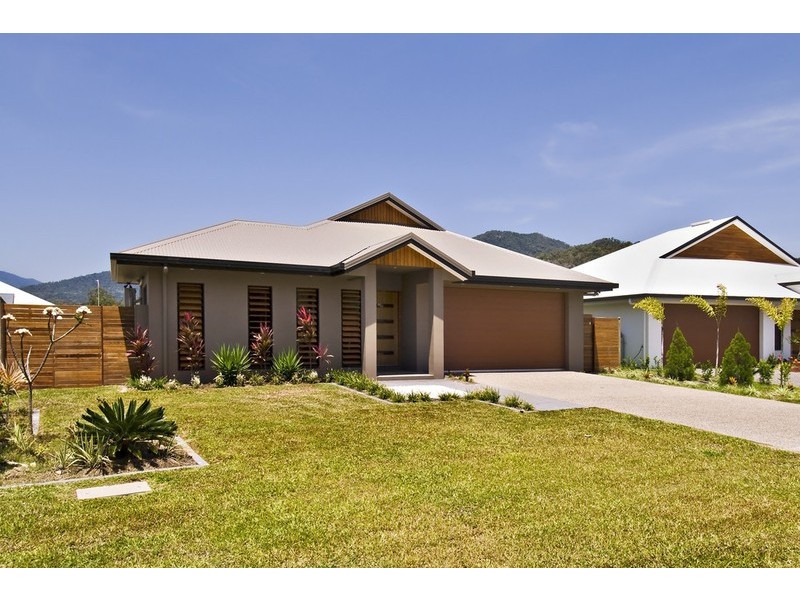 11 Bowline Cl, Trinity Beach QLD 4879