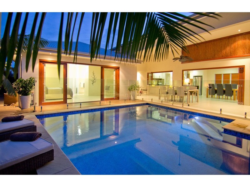 12 LITARA COURT, Palm Cove QLD 4879