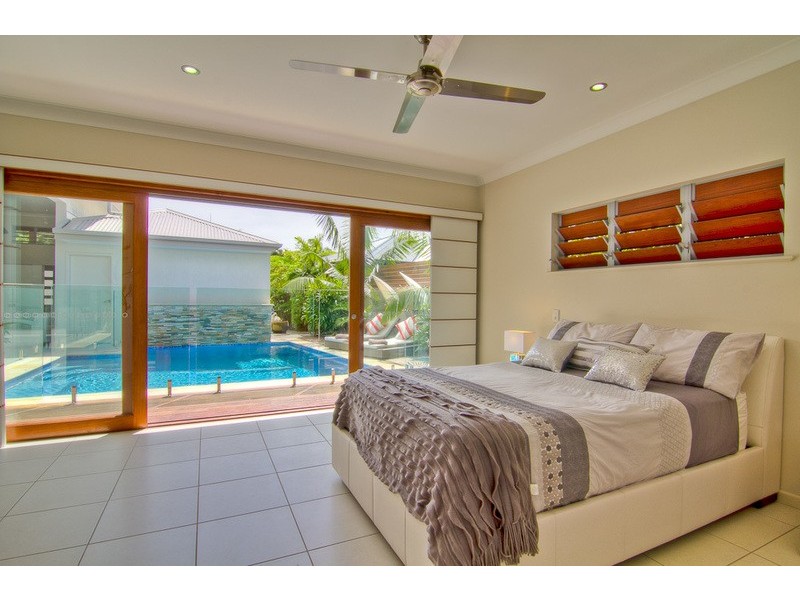12 LITARA COURT, Palm Cove QLD 4879