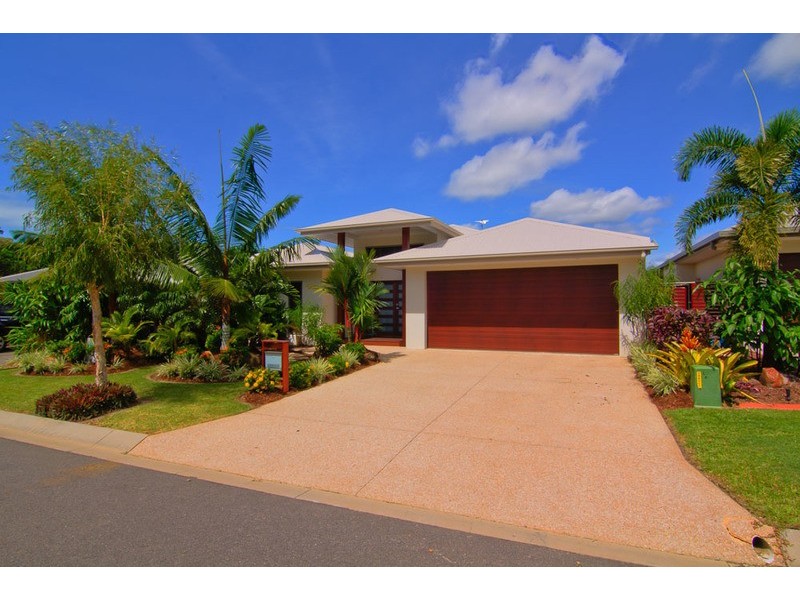 12 LITARA COURT, Palm Cove QLD 4879