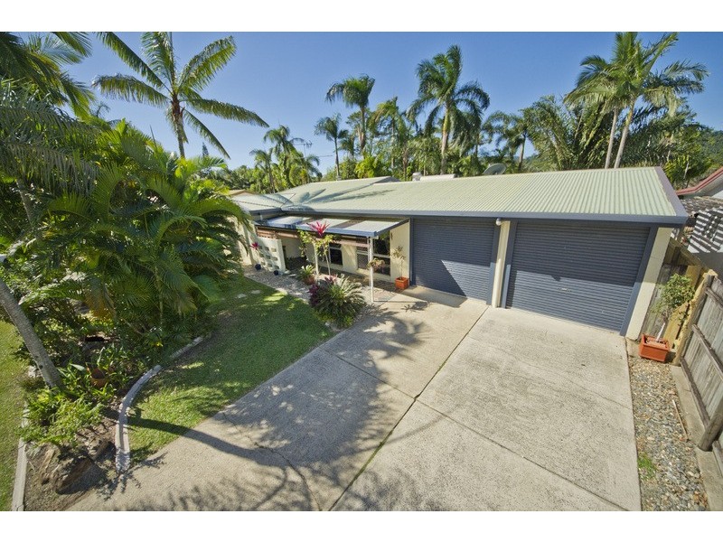 12 Windsor Cl, Brinsmead QLD 4870