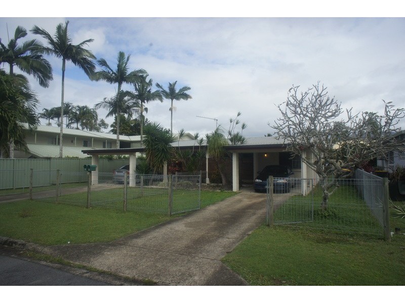 23 Creedy St, Westcourt QLD 4870