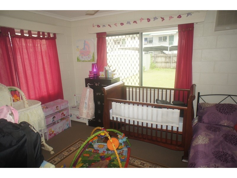 23 Creedy St, Westcourt QLD 4870