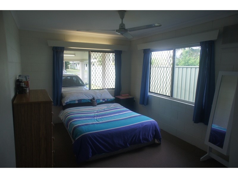 23 Creedy St, Westcourt QLD 4870