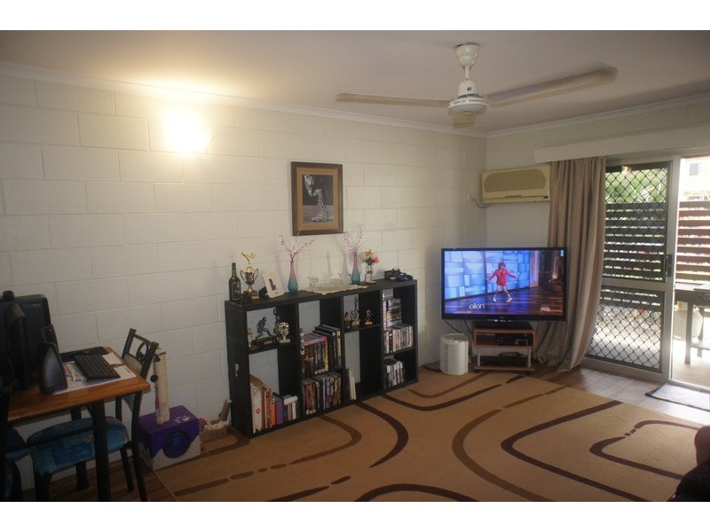 23 Creedy St, Westcourt QLD 4870