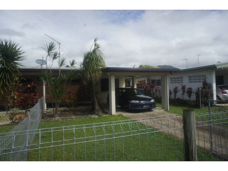 23 Creedy St, Westcourt QLD 4870