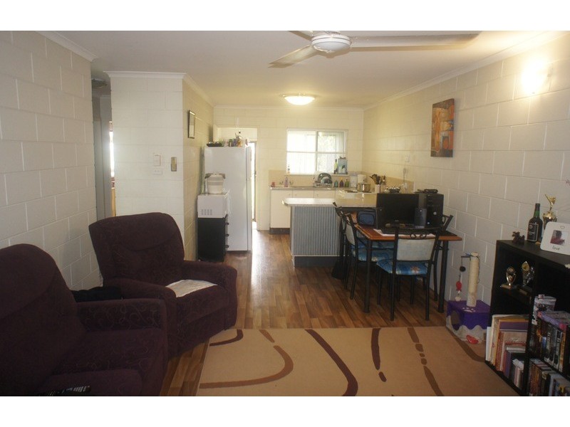 23 Creedy St, Westcourt QLD 4870