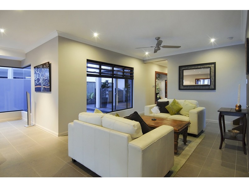 14  Brindabella Quay, Trinity Park QLD 4879
