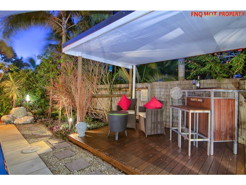12 Mornington St, Kewarra Beach QLD 4879