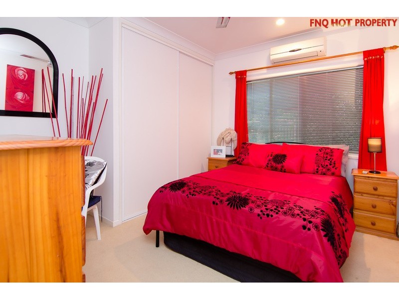12 Mornington St, Kewarra Beach QLD 4879