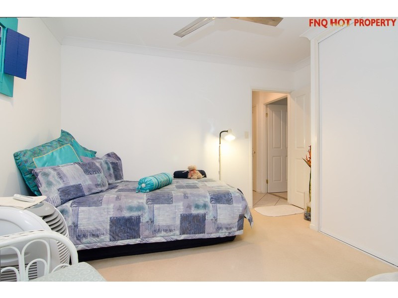 12 Mornington St, Kewarra Beach QLD 4879