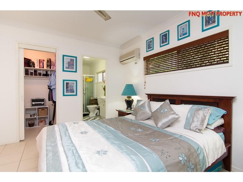 12 Mornington St, Kewarra Beach QLD 4879