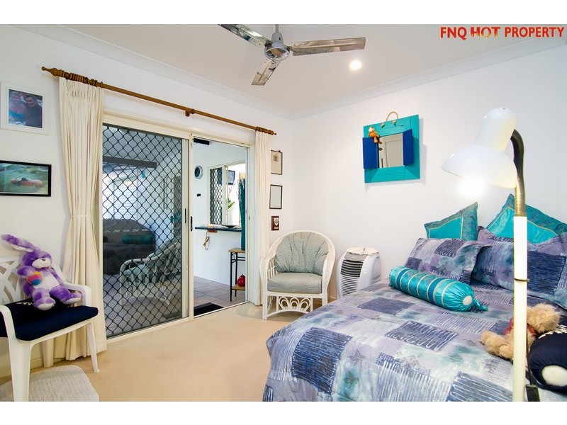 12 Mornington St, Kewarra Beach QLD 4879