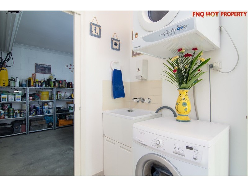 12 Mornington St, Kewarra Beach QLD 4879