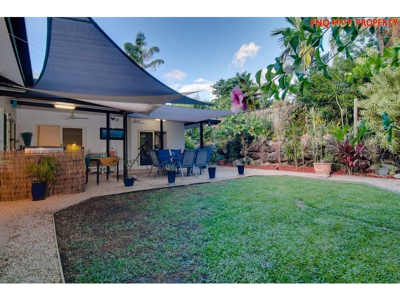 12 Mornington St, Kewarra Beach QLD 4879
