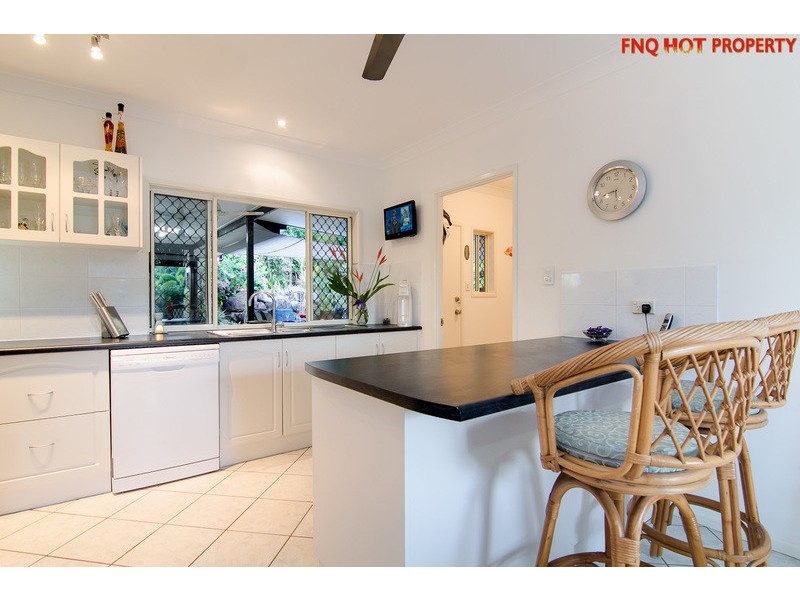 12 Mornington St, Kewarra Beach QLD 4879