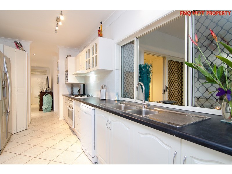12 Mornington St, Kewarra Beach QLD 4879
