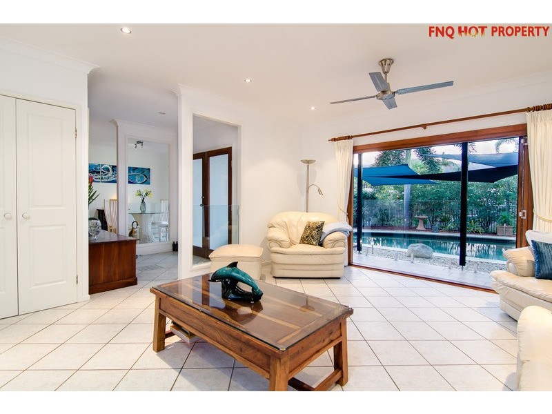 12 Mornington St, Kewarra Beach QLD 4879