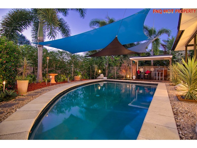 12 Mornington St, Kewarra Beach QLD 4879