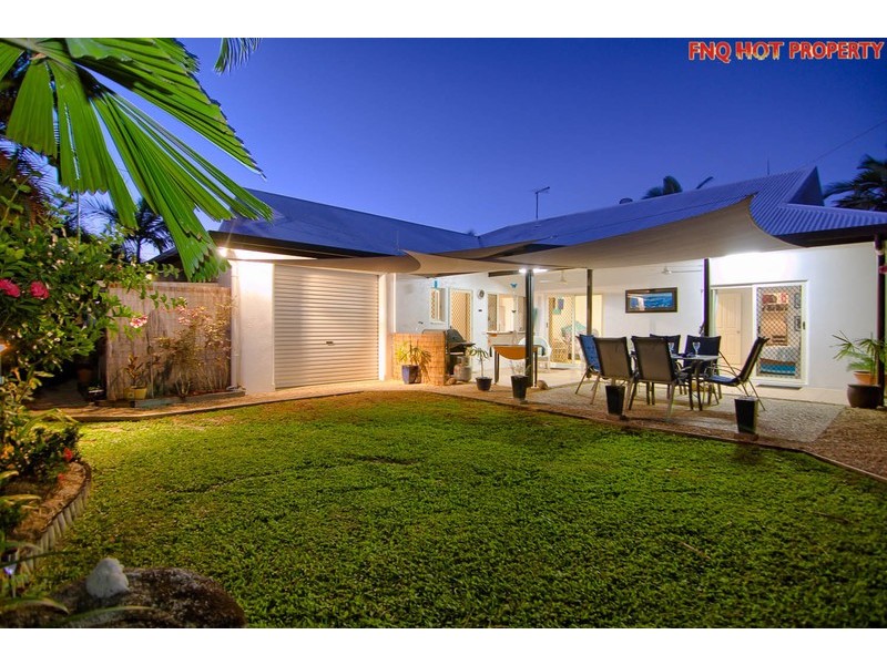 12 Mornington St, Kewarra Beach QLD 4879