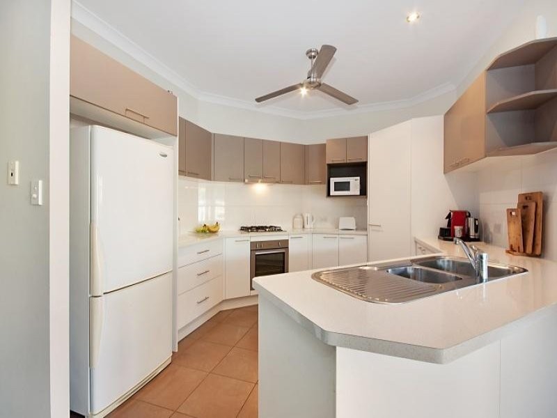 5 Icefire Qy, Trinity Park QLD 4879