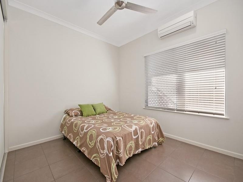 5 Icefire Qy, Trinity Park QLD 4879