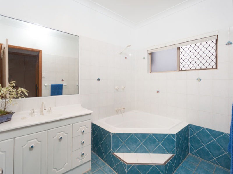 12 Billfish Cl, Wonga QLD 4873