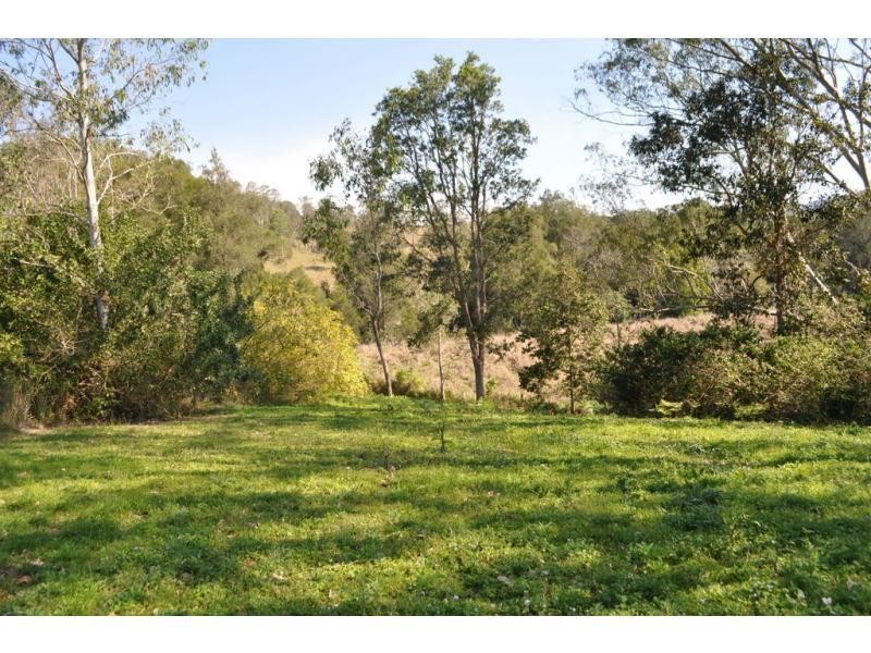 14 Chinaman Creek Road, Cambroon QLD 4552