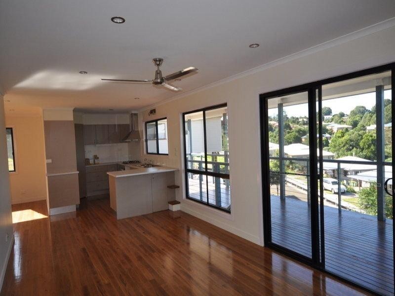 4 Whiptail Crescent, Maleny QLD 4552