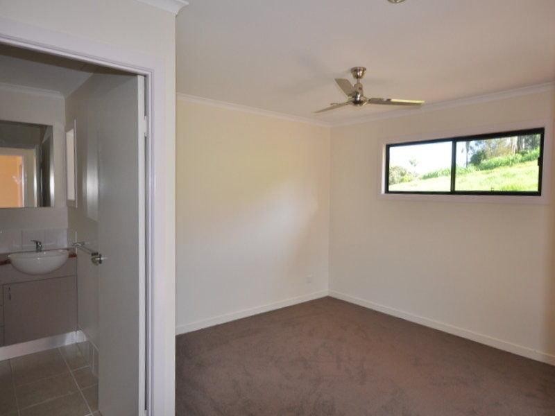 4 Whiptail Crescent, Maleny QLD 4552