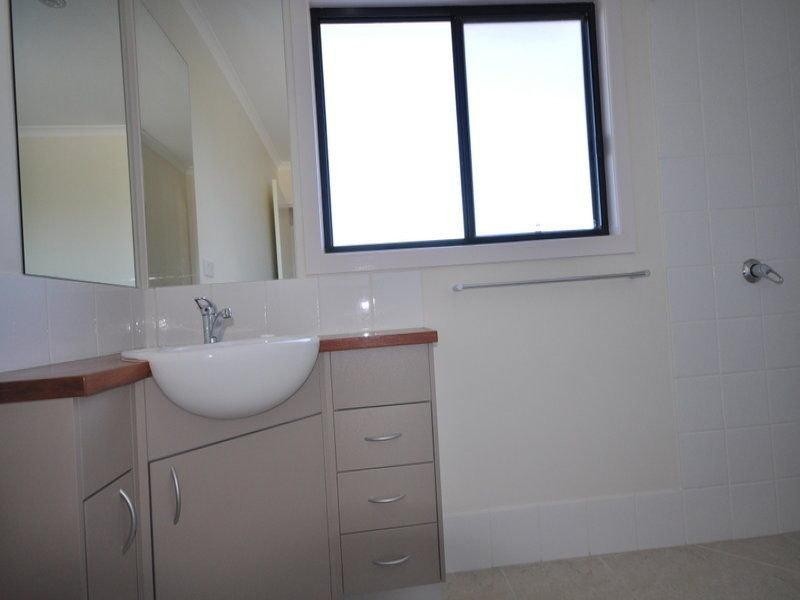 4 Whiptail Crescent, Maleny QLD 4552