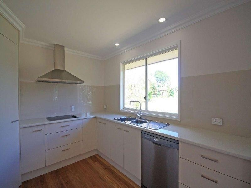 1 Cherry Street, Maleny QLD 4552