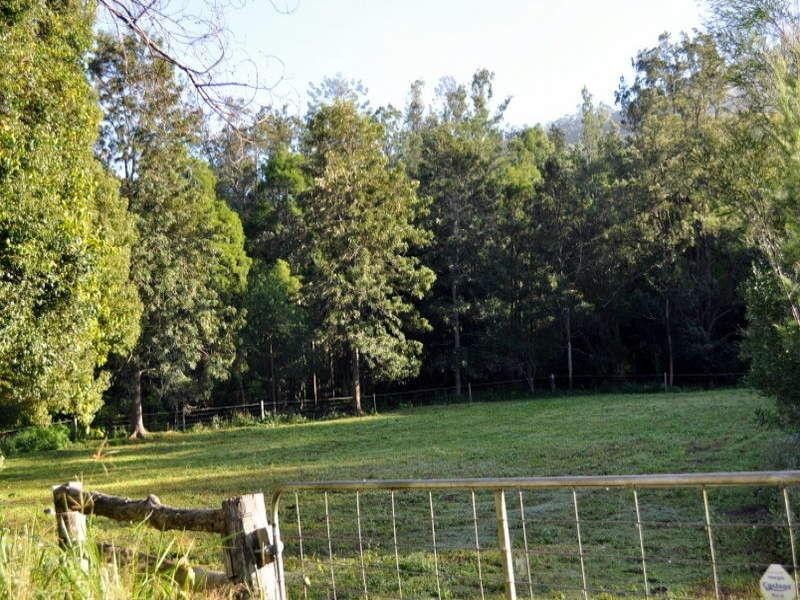 70 Chinaman Creek CAMBROON, Maleny QLD 4552