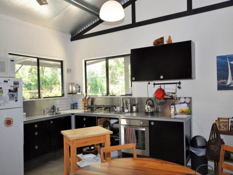 70 Chinaman Creek CAMBROON, Maleny QLD 4552