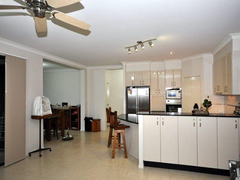 8 Watergum Street, Maleny QLD 4552