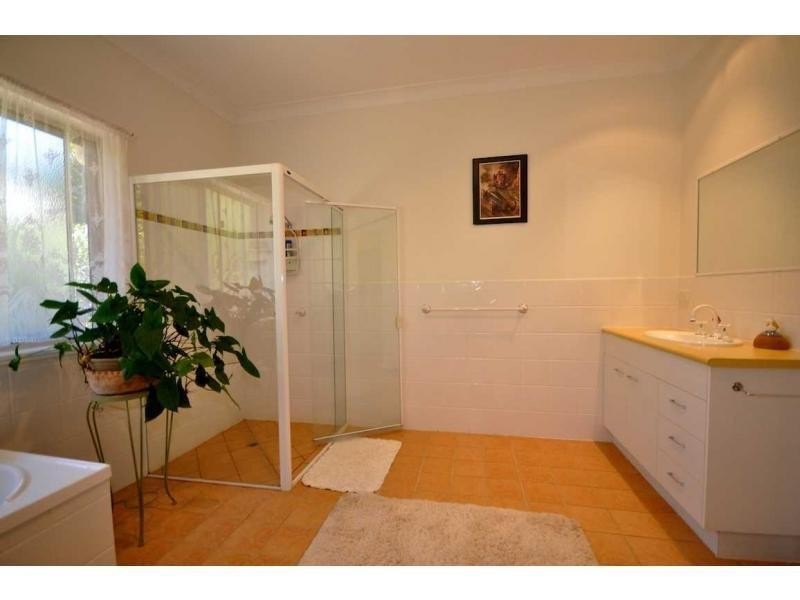 60 Avocado Lane, Maleny QLD 4552