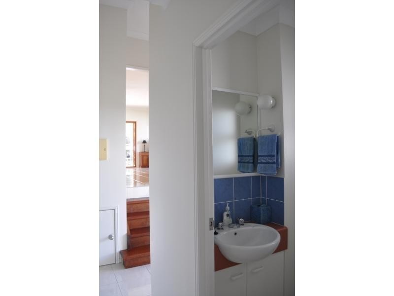 17 Pinewood Circuit, Maleny QLD 4552