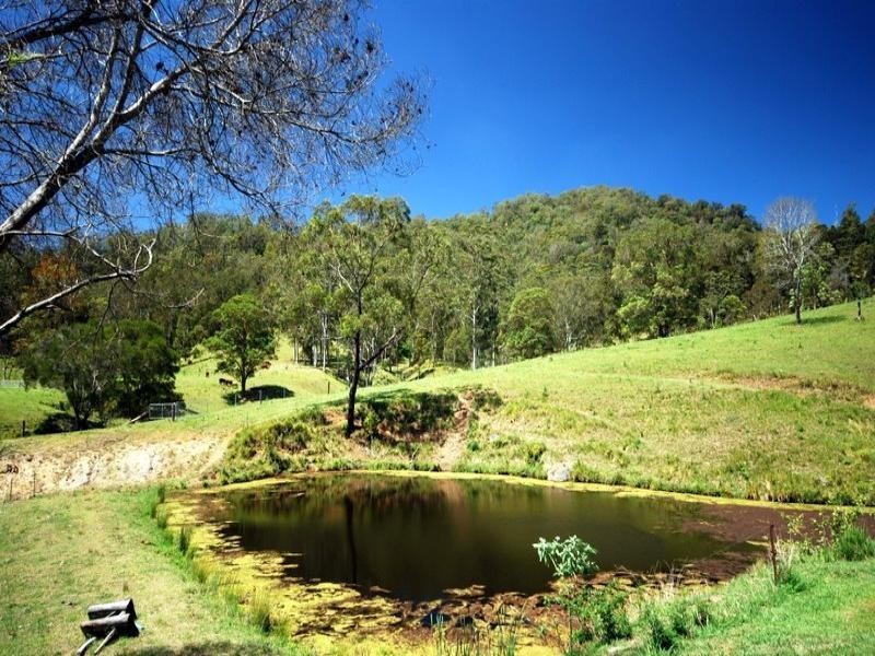 337 Aherns Road Conondale, Maleny QLD 4552