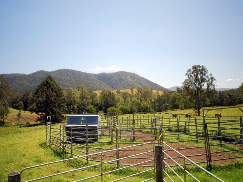 337 Aherns Road Conondale, Maleny QLD 4552