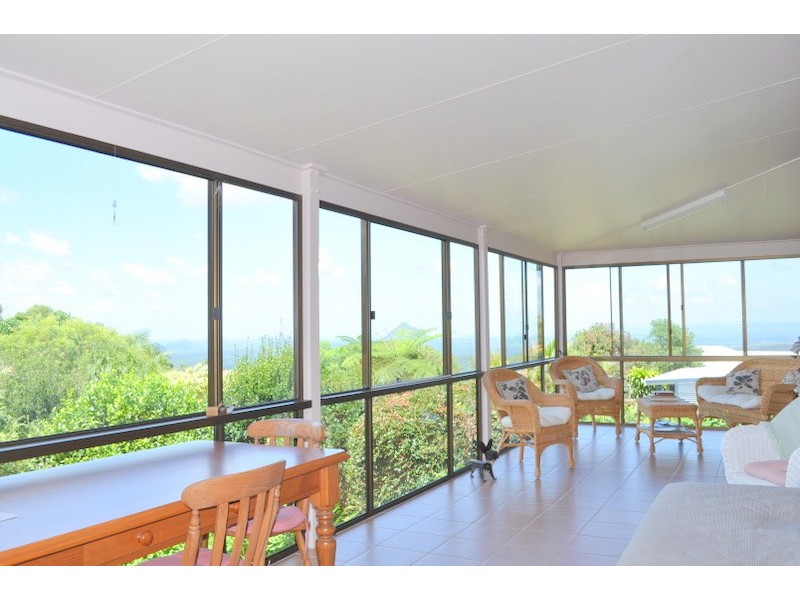 537  Mountain View Road, Maleny QLD 4552