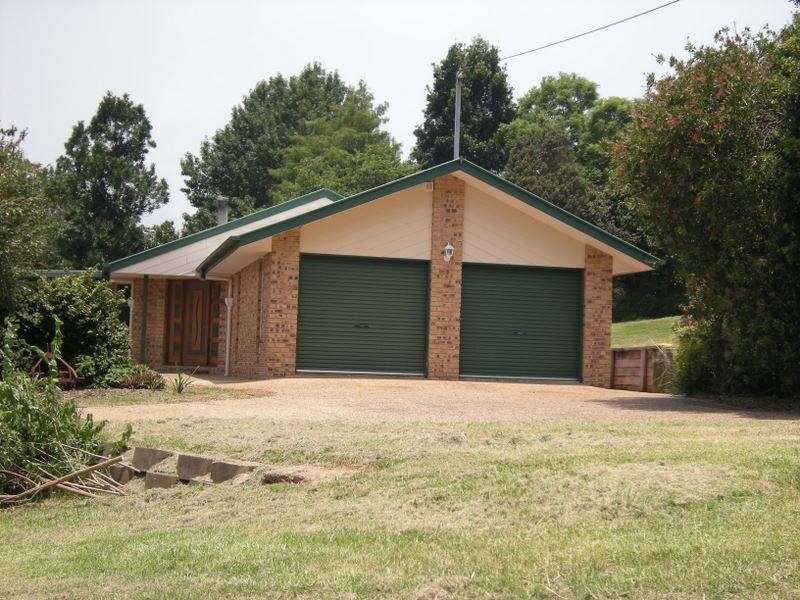 2 Gibson Street, Maleny QLD 4552