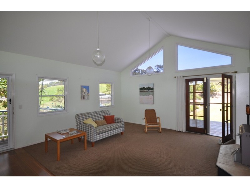 6 Rosewood Crescent, Maleny QLD 4552