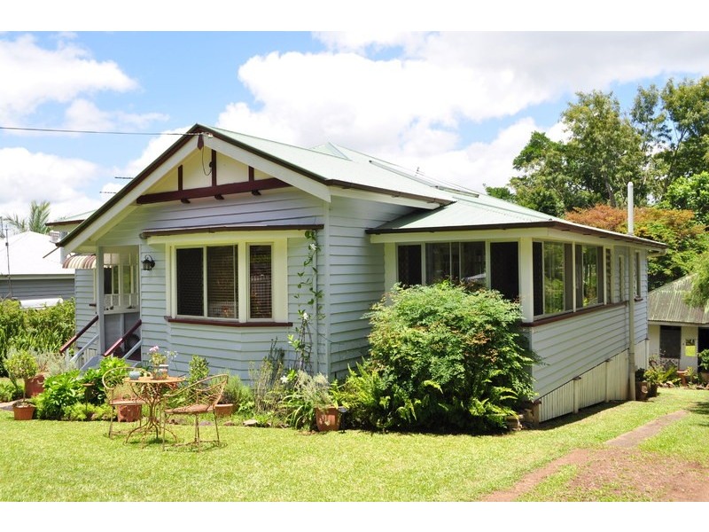 16 ASH, Maleny QLD 4552