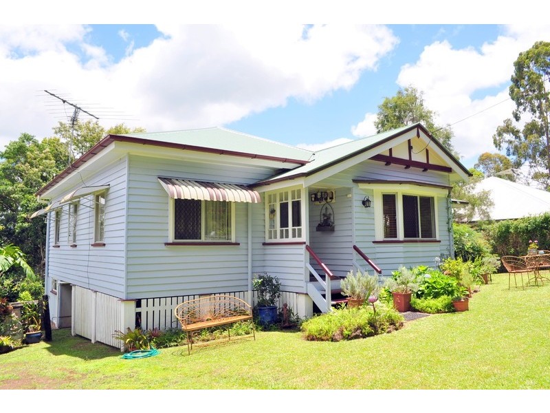 16 ASH, Maleny QLD 4552