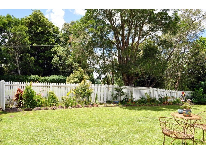 16 ASH, Maleny QLD 4552