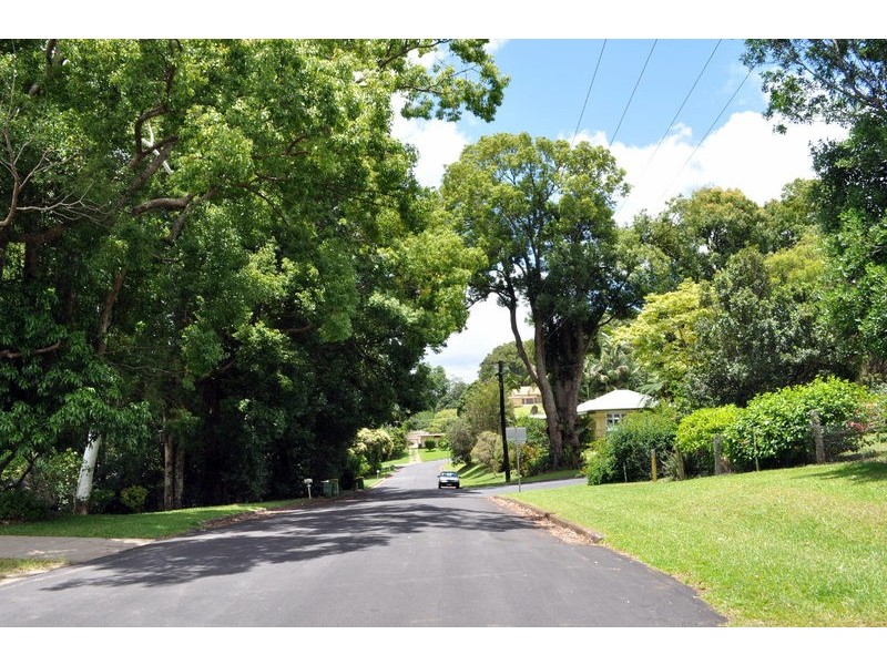 16 ASH, Maleny QLD 4552