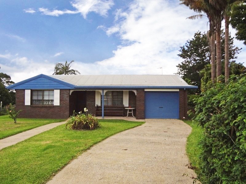 24 Tamarind Street, Maleny QLD 4552