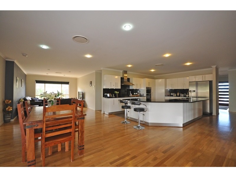 12 Greenhills Esplanade, Maleny QLD 4552