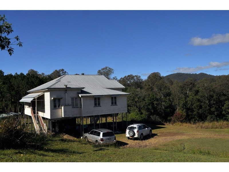 4 Connemara Court CONONDALE, Maleny QLD 4552