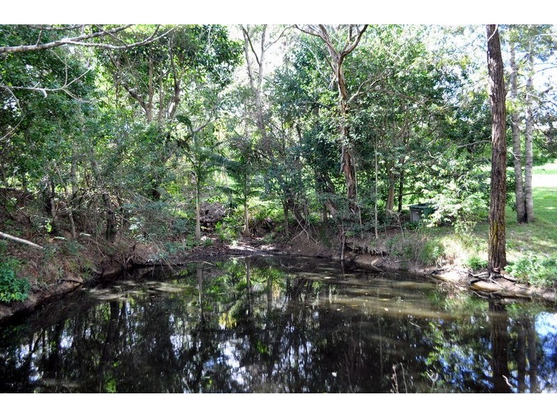 1 Connemara Court CONONDALE, Maleny QLD 4552